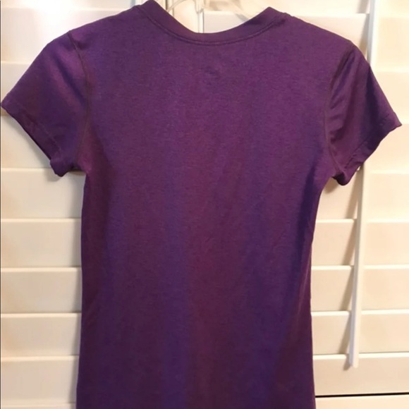 Nike Dri-Fit Small Purple Shirt - Picture 3 of 4